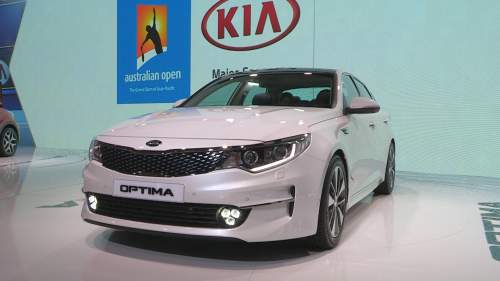 kia-optimawagon__