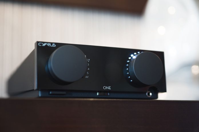 Stereo integrated Amplifier – Cyrus ONE Cyrus One
