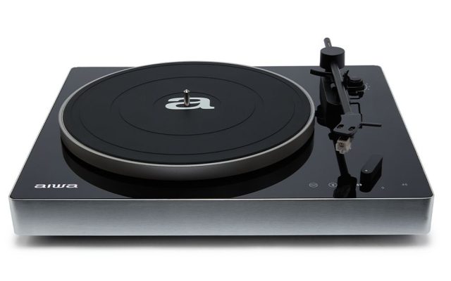 AIWA APX-680BT Bluetooth turntable
