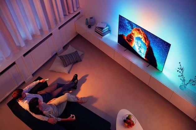 Philips 65OLED803 OLED TV – good picture quality & Attractive Ambilight ...