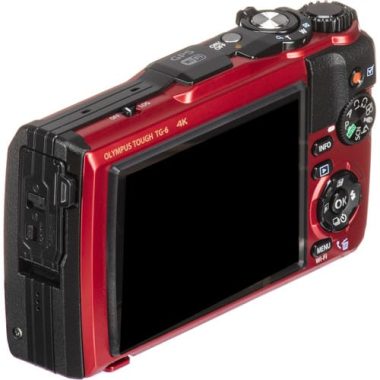 Excellent Olympus Tough TG-6 waterproof camera (up to 50 feet)