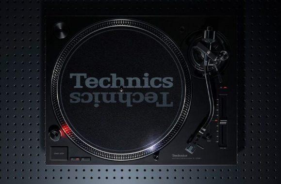 Technics SL1210MK7