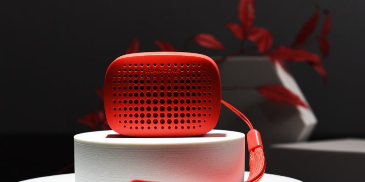 Portable Bluetooth Speakers - images: pixabay